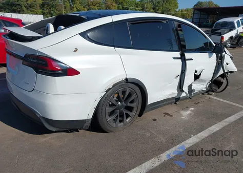 2022 Tesla Model X Plaid Tri Motor All-Wheel Drive from USA, damaged, VIN 7SAXCBE61NF331535